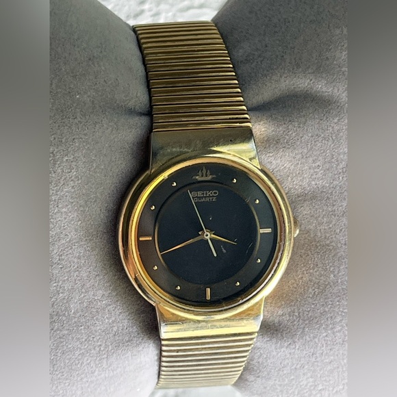 Seiko Classic Gold and Black Quartz Men’s Watch
